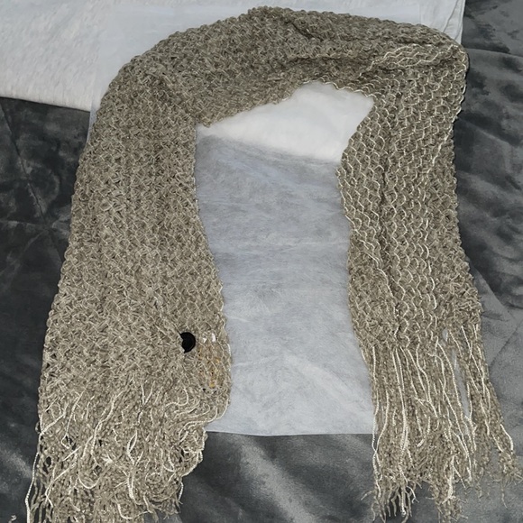 Fendi scarf in excellent condition - Picture 6 of 7